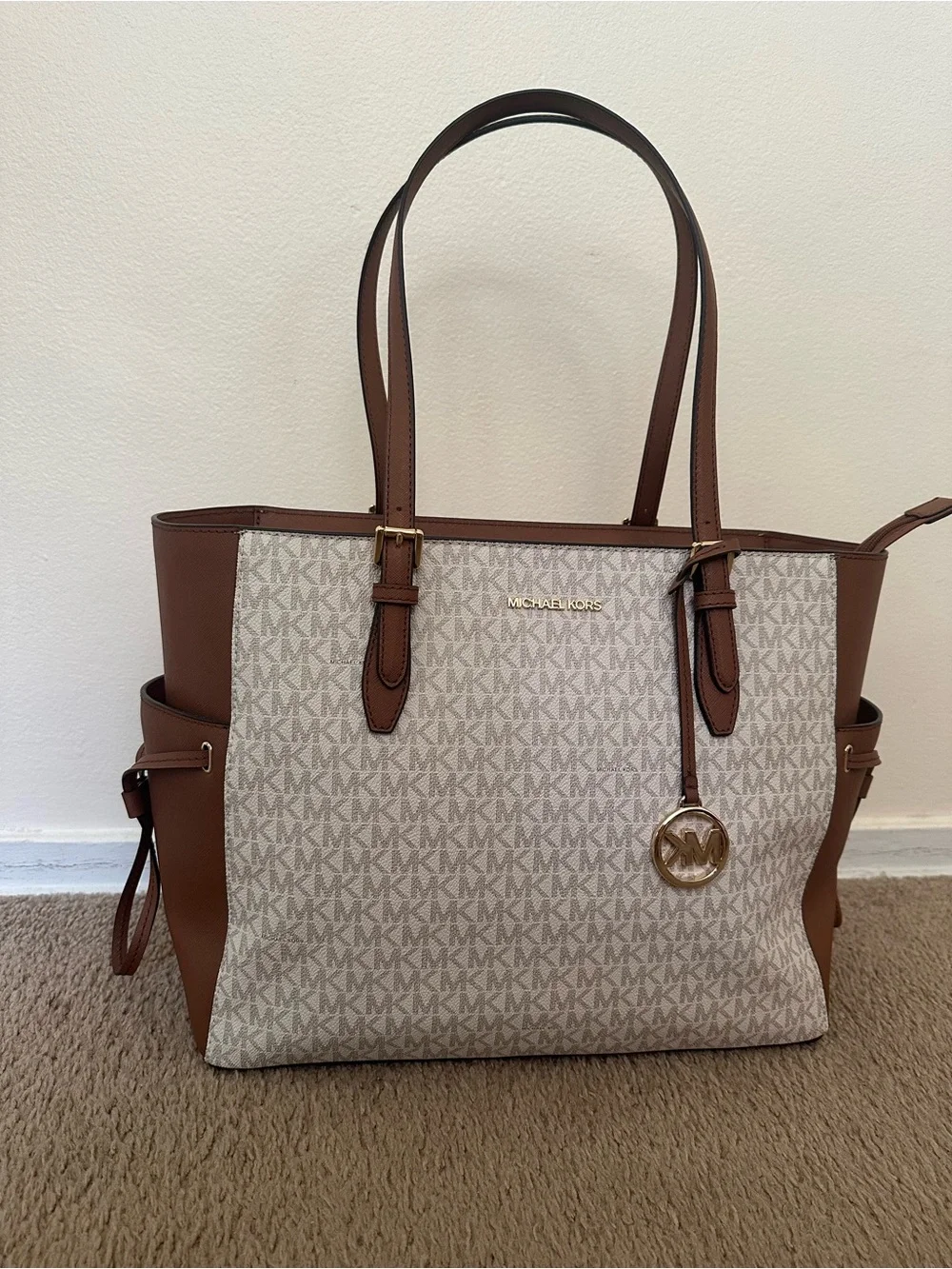 NWT Michael Kors Gilly Large Drawstring Travel Tote